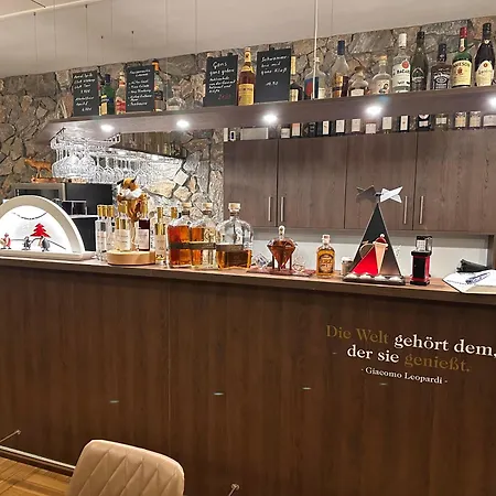 Konukevi Und Berggasthaus Am Knochen